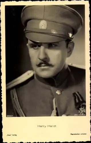 Ak Schauspieler Harry Hardt, Portrait in Uniform