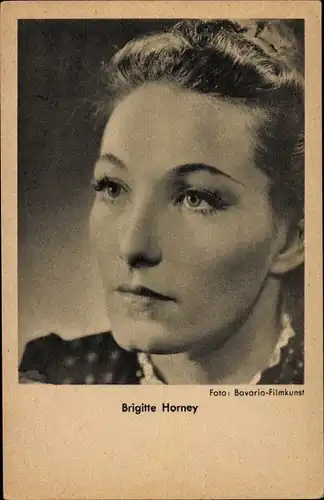 Ak Schauspielerin Brigitte Horney, Portrait