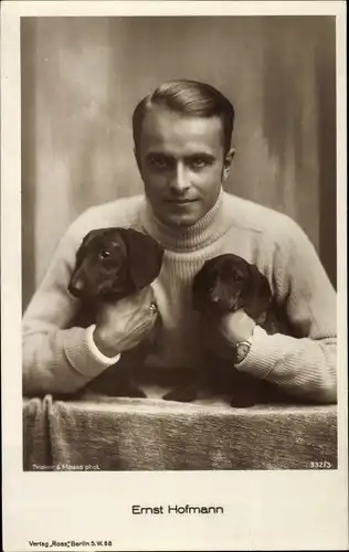 Ak Schauspieler Ernst Hofmann, Portrait, Dackel