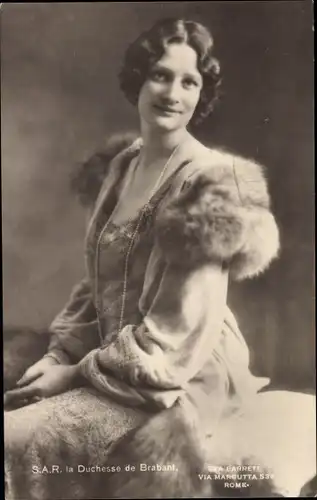 Ak S.A.R. la Duchesse de Brabant, Astrid, Portrait