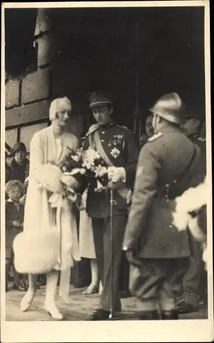 Foto Ak Königin Astrid mit König Leopold III. von Belgien