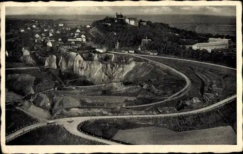 Ak Góra Świętej Anny Sankt Annaberg Oberschlesien, Dorf, Kloster und Pilgerheim, Fliegeraufnahme