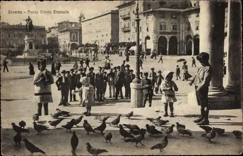 Ak Livorno Toscana, Piazza Vittorio Emanuele, Tauben