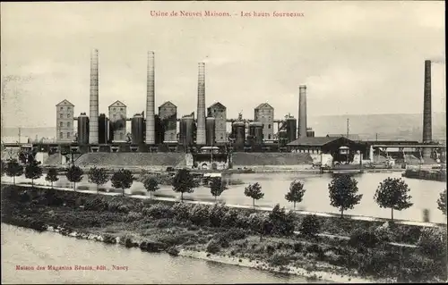 Ak Neuves Maisons Meurthe et Moselle, Usines de Neuves Maisons, Les hauts fourneaux