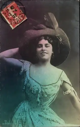 Ak Portrait einer Frau mit Hut