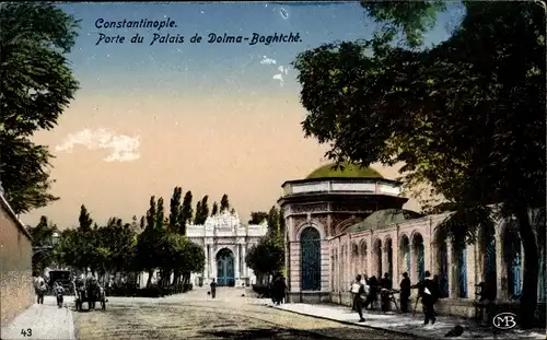 Ak Konstantinopel Istanbul Türkei, Porte du Palais de Dolma Baghtché