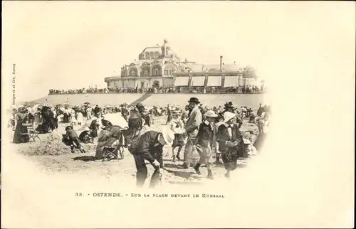 Ak Oostende Ostende Westflandern, Sur la Plage devant le Kursaal