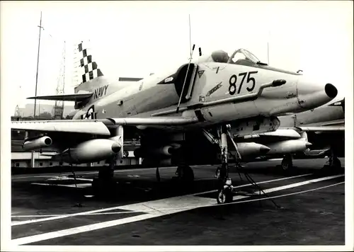 Foto Australisches Militärflugzeug, McDonnell Douglas, 875, Navy