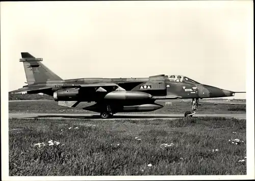 Foto Britisches Militärflugzeug, Sepecat Jaguar, XZ 10