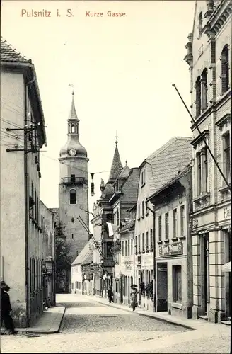 Ak Pulsnitz in Sachsen, Kurze Gasse, Kirchturm, Geschäft Hedwig Frömmel