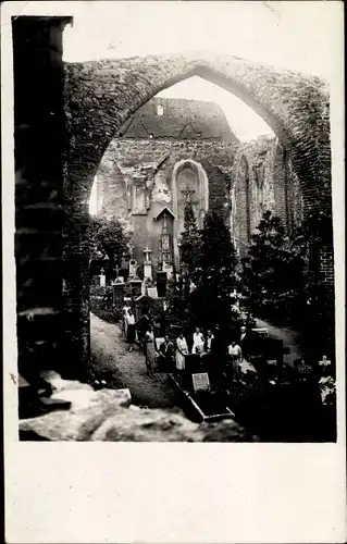 Foto Ak Bautzen in der Oberlausitz, Nikolaikirche und Friedhof