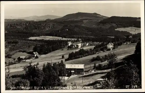 Foto Ak Waltersdorf Großschönau Oberlausitz, Blick vom Lauschehang zum Hochwald