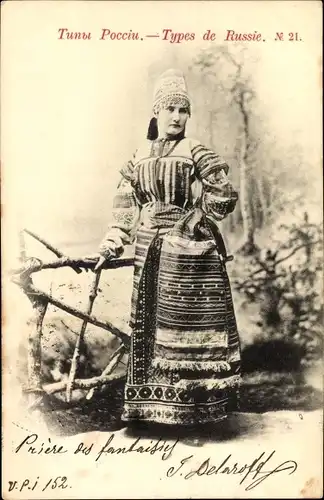 Ak Russische Typen, Frau in Tracht