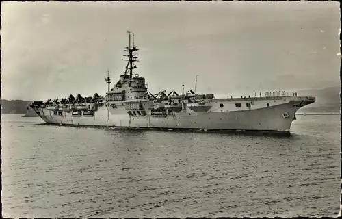 Ak Französisches Kriegsschiff, Arromanches, Flugzeugträger