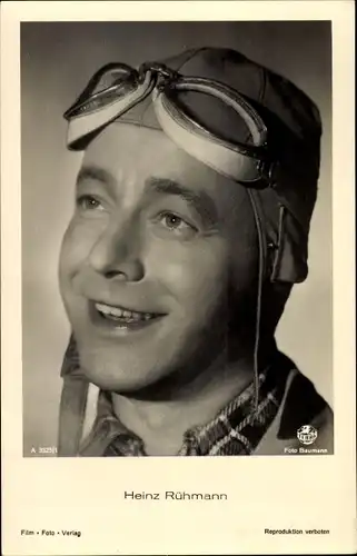 Ak Schauspieler Heinz Rühmann, Portrait, Fliegerbrille