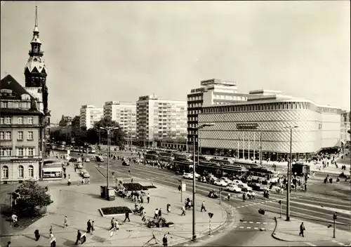 Ak Leipzig in Sachsen, Warenhaus Konsument am Brühl, Straßenverkehr