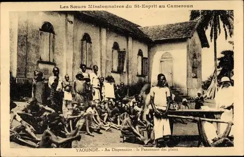 Ak Yaoundé Jaunde Kamerun, Au Dispensaire, la Pansement des plaies