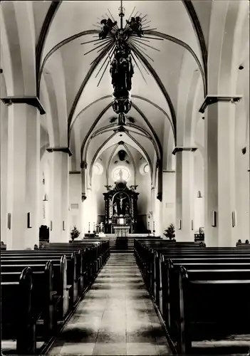Ak Meschede im Sauerland, St. Walburga Kirche, Innenansicht