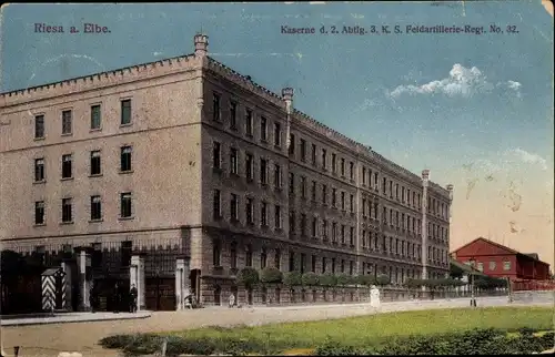 Ak Riesa an der Elbe Sachsen, Kaserne d. 2. Abtlg. 3. K. S. Feldartillerie Regt. No. 32