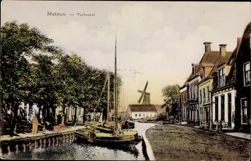 Ak Makkum Friesland Niederlande, Turfmarkt
