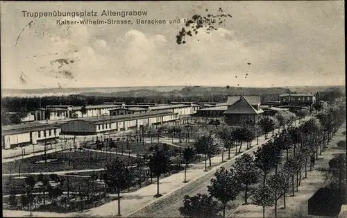 Ak Altengrabow Möckern, Truppenübungsplatz, Kaiser Wilhelm Straße, Baracken, Park, Milchhalle