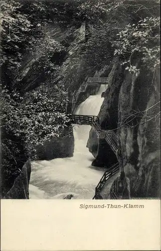 Ak Kaprun in Salzburg, Simund-Thun-Klamm, Blick auf den Wasserfall