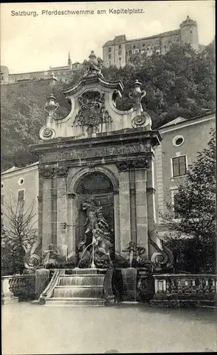 Ak Salzburg in Österreich, Pferdeschwemme am Kapitelplatz