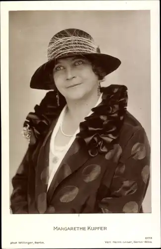 Ak Schauspielerin Margarethe Kupfer, Portrait mit Hut