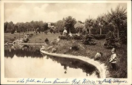 Ak Meerane in Sachsen, Partie im Wunderlich-Park, Denkmal, Kind am Teich