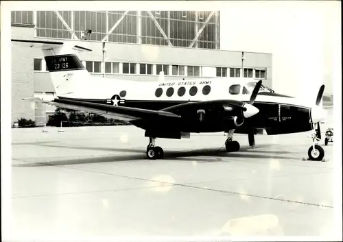 Foto Amerikanisches Militärflugzeug, Beechcraft, 23 126