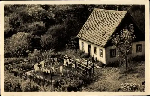 Ak Oederan in Sachsen, Klein Erzgebirge, Modell Kleinbauernhaus aus Burkhardtsgrün
