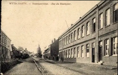 Ak Wytschaete Westflandern, Staenijzerstraat, Rue du Staenyzer, Straßenpartie