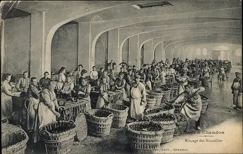 Ak Marne, Champagne, Moet et Chandon, Rincage des Bouteilles