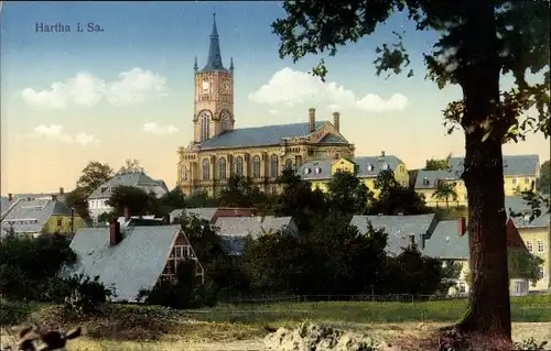 Ak Hartha in Sachsen, Blick auf den Ort, Kirche