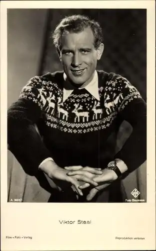 Ak Schauspieler Viktor Staal, Portrait, Pullover