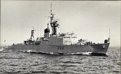 Ak Kanadisches Kriegsschiff Algonquin, Royal Canadian Navy