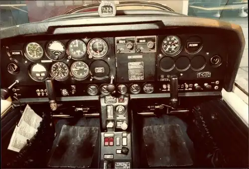 Foto Blick in ein Cockpit, Flugzeug, Innenansicht