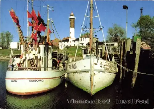 Ak Timmendorf auf der Insel Poel, Hafen, Fischerboote, Leuchtturm