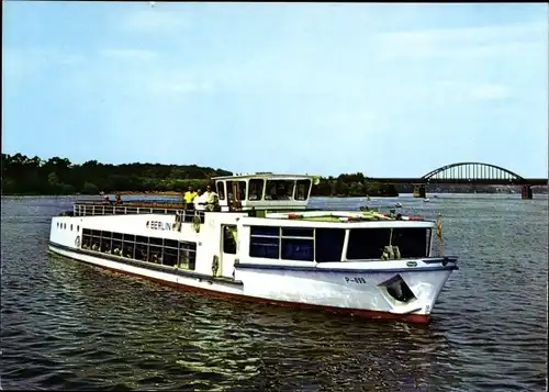 Ak Ausflugsschiff MS Berlin, VEB Verkehrsbetriebe Potsdam, Weiße Flotte