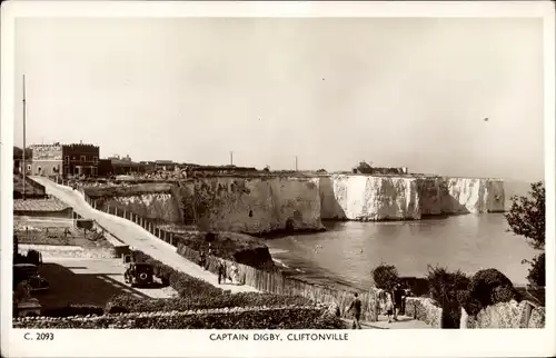 Ak Cliftonville Kent England, Captain Digby, weiße Klippen