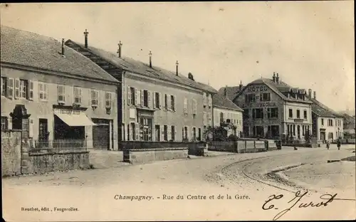 Ak Champagney Haute Saône, Rue du Centre et de la Gare