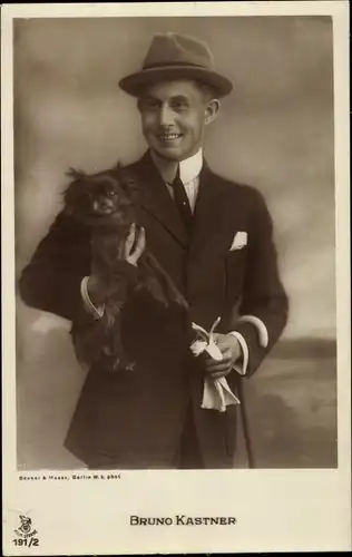 Ak Schauspieler Bruno Kastner, Portrait, Pekingese