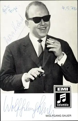 Ak Sänger Wolfgang Sauer, Portrait, Zogarette, EMI Columbia, Autogramm
