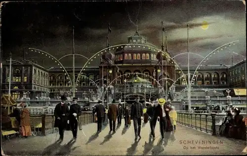 Ak Scheveningen Den Haag Südholland, Op het Wandelhoofd