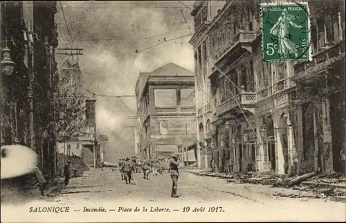 Ak Saloniki Thessaloniki Griechenland, Incendie, Place de la Liberte 1917
