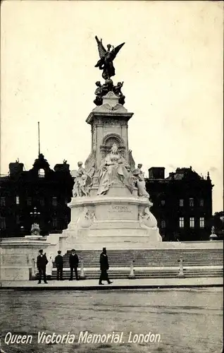 Ak London, Queen Victoria Memorial, People, Houses