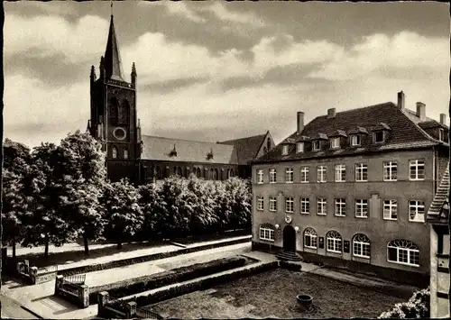 Ak Troisdorf an der Sieg, Katholische Kirche St. Hyppolytus und Canisiushaus