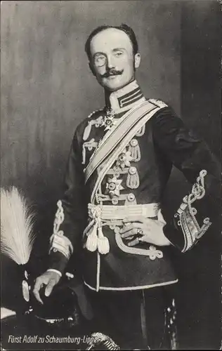 Ak Adolf, Fürst zu Schaumburg-Lippe, Portrait in Uniform