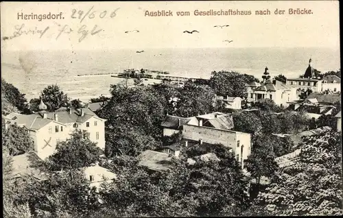 Ak Ostseebad Heringsdorf auf Usedom, Ausblick vom Gesellschaftshaus nach der Brücke