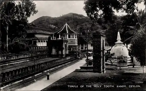 Ak Kandy Sri Lanka Ceylon, temple of the Holy Tooth